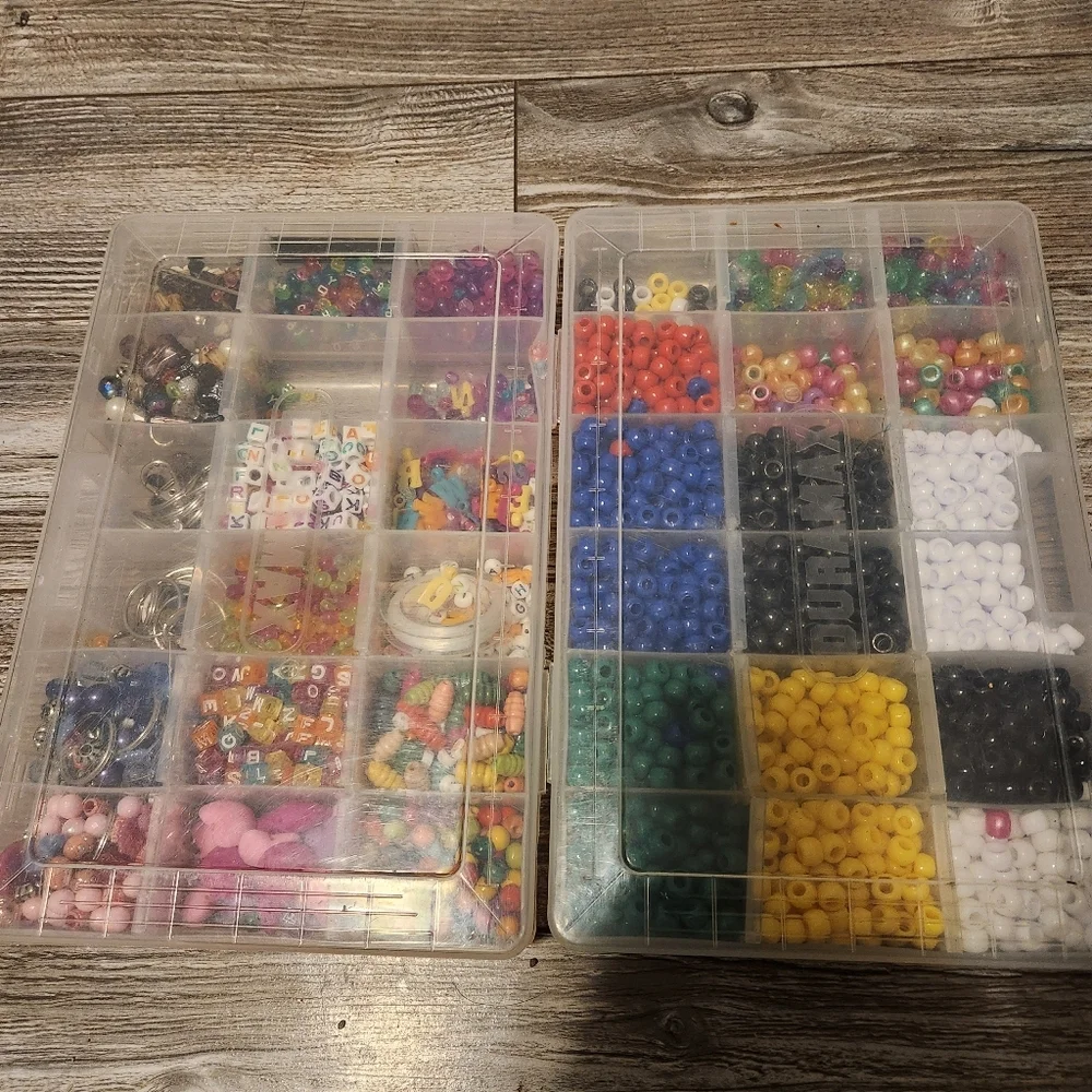 BEADS & CHARMS - Picture 4 of 5